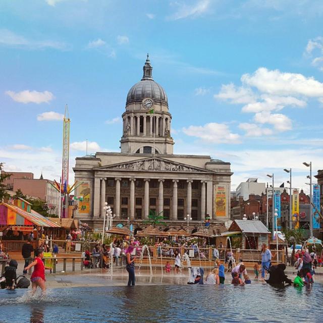 Expert house removals in the Nottingham area